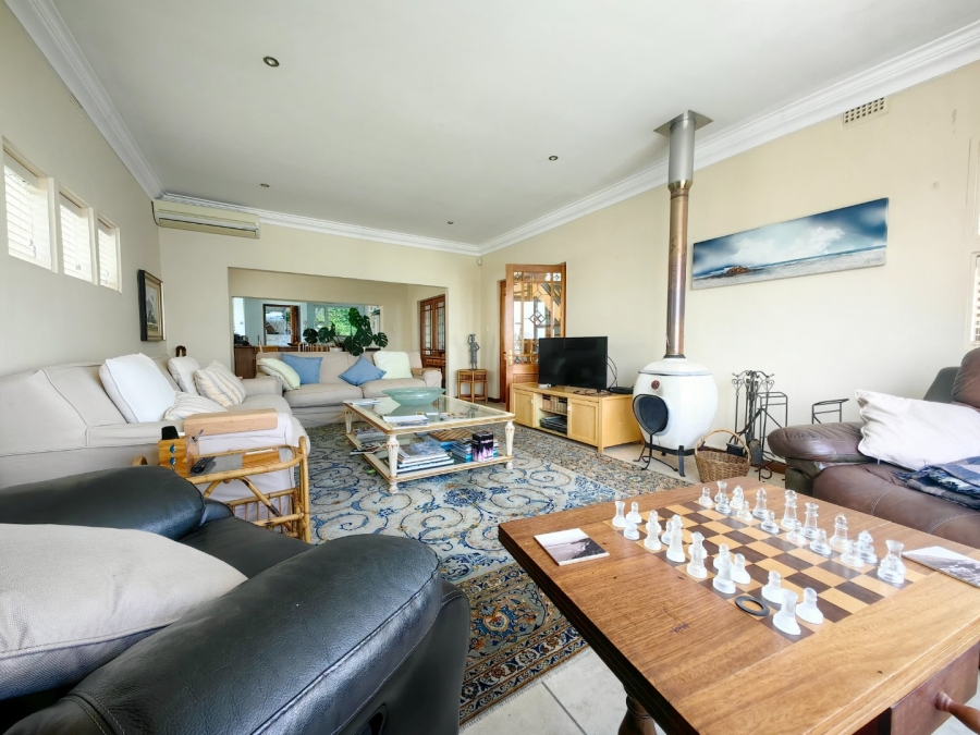 To Let 3 Bedroom Property for Rent in Gordons Bay Village Western Cape